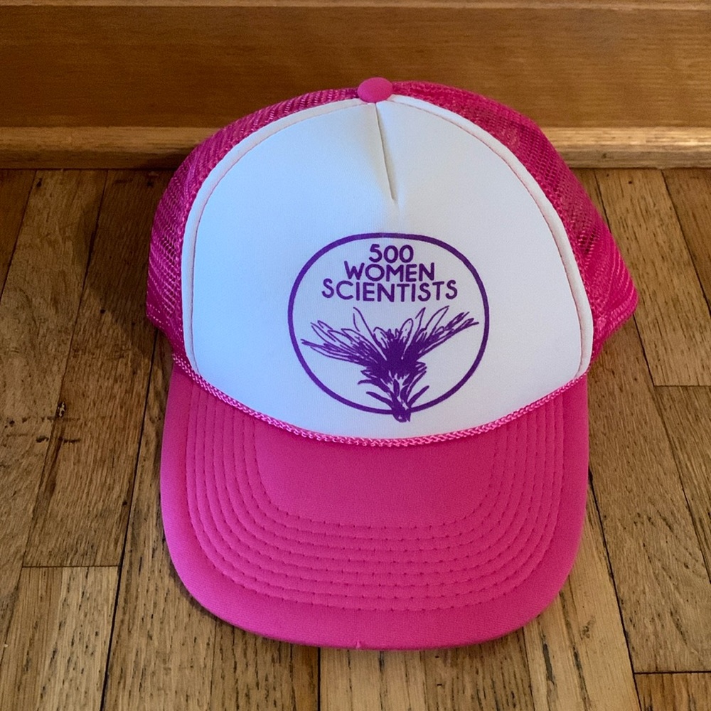 Vintage 500 Women Scientists Trucker hat